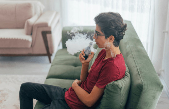 Teenager vaping